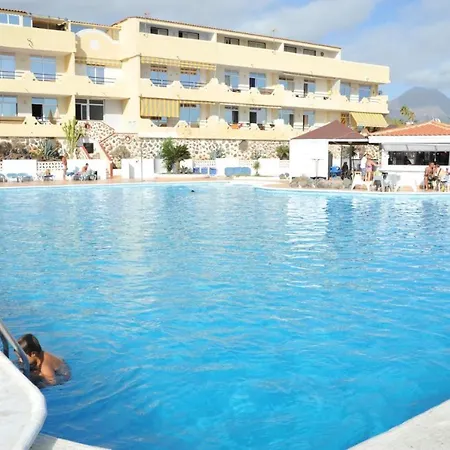 Marina Palace Vista Piscina 阿德耶