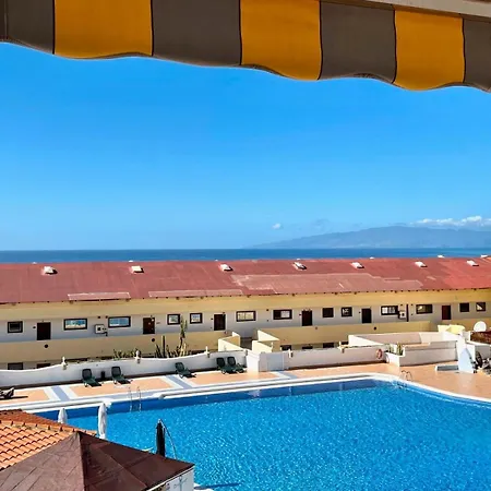 Marina Palace Vista Piscina * 阿德耶